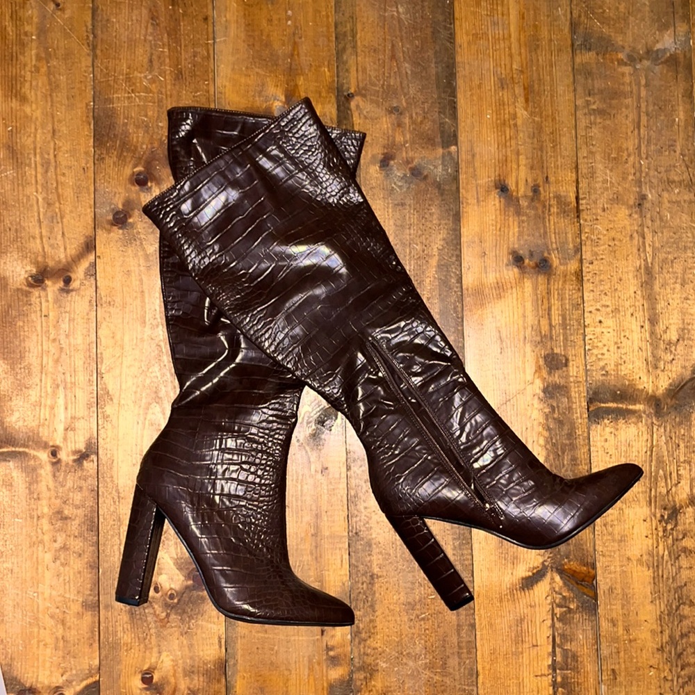 Knee High Brown Leather Boots 🤎 Women’s Size 7.5